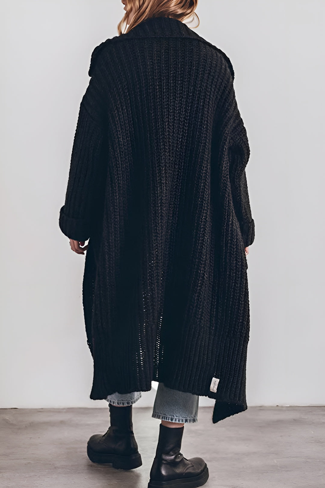 Long knitted cardigan