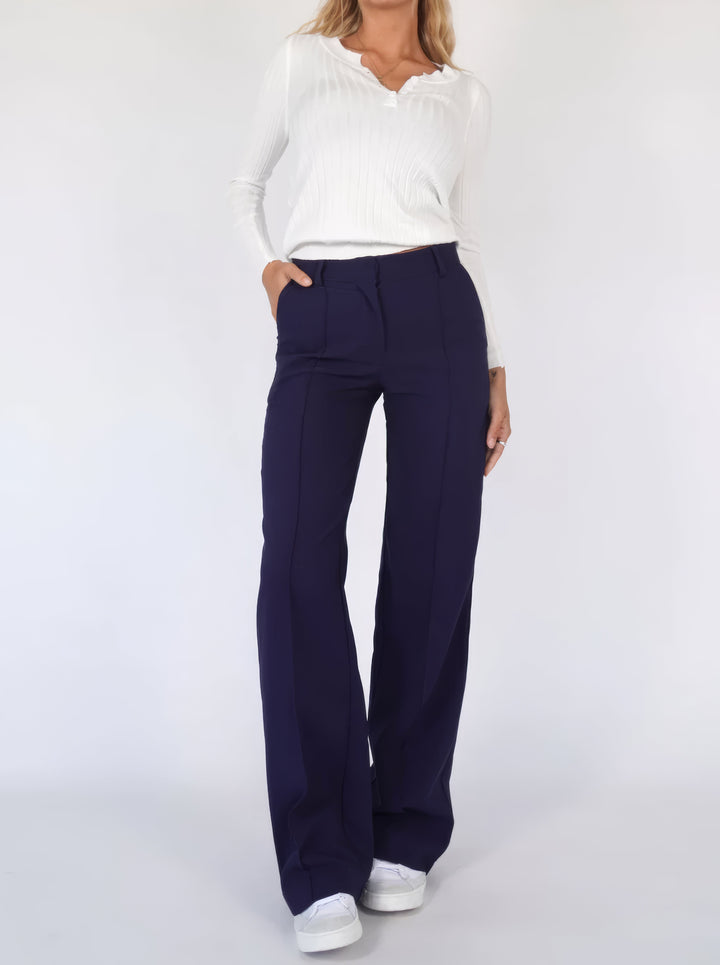 Wide leg trousers