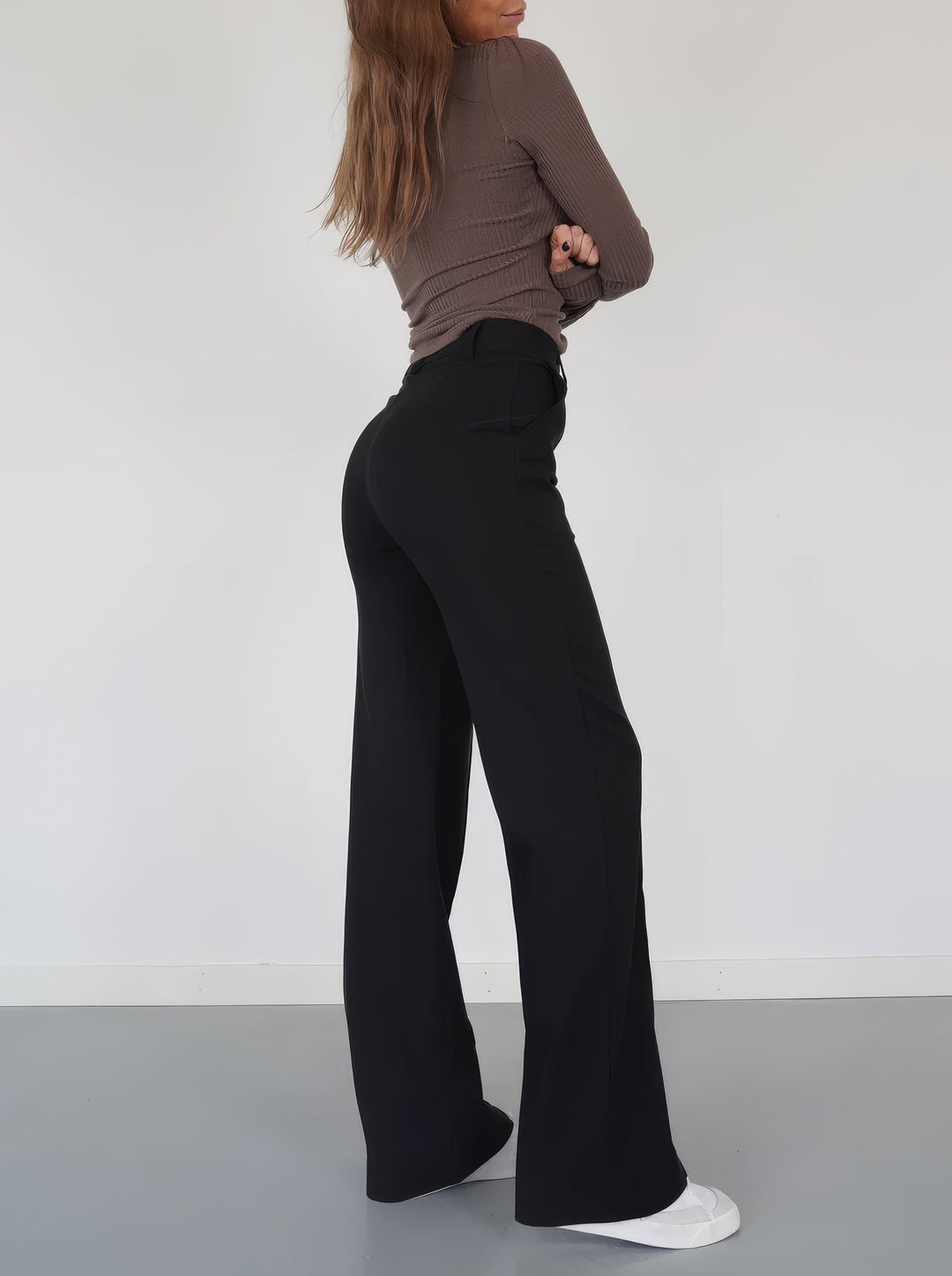 Wide leg trousers