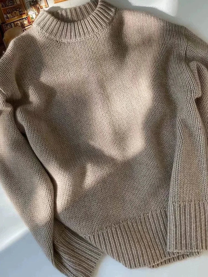 Knitted round neck jumper