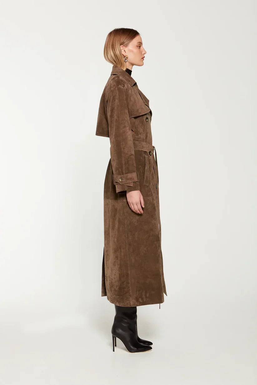 Trendy long coat with belt