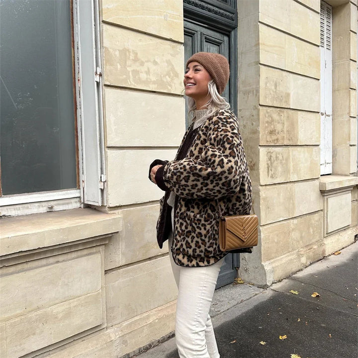 Trendy leopard coat