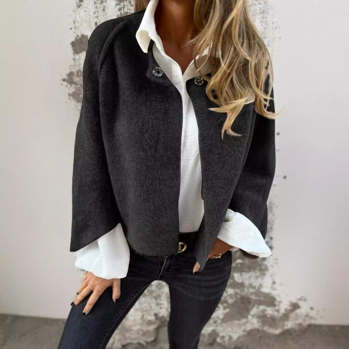 Trendy short jacket with flared sleeves